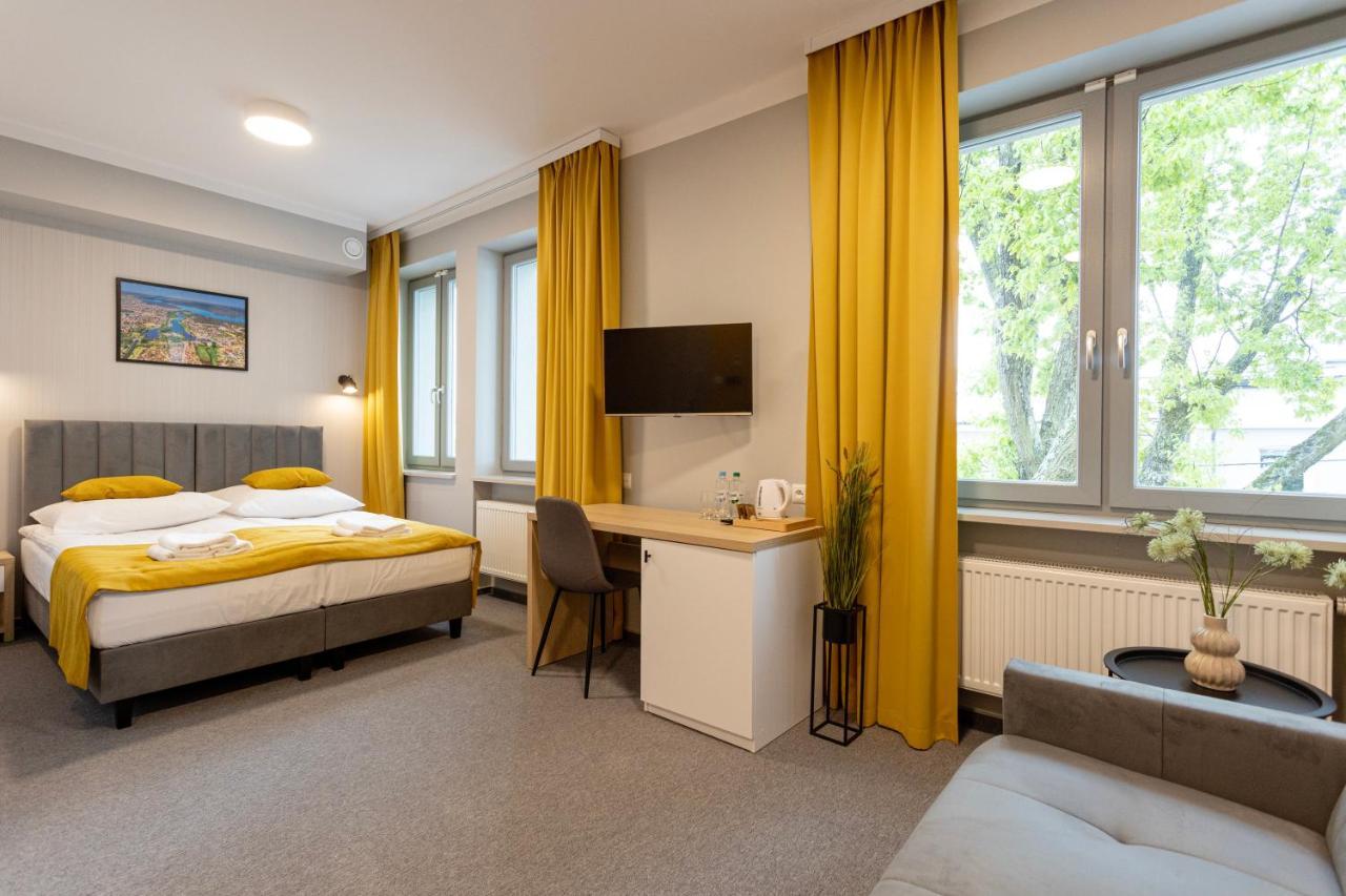 Apartamenty Albatros Августув Экстерьер фото